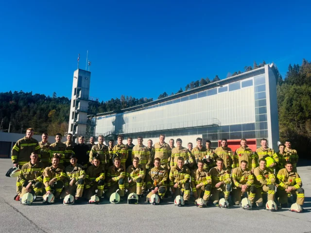 🚒 Maschinistenlehrgang 👩‍🚒👨‍🚒
 
✅ Wasserführende Armaturen
✅ Pumpen und Aggregate im FW-Dienst
✅ Antriebsarten Pumpen und Aggregate
✅ Schaumerzeugung
✅ Wartung und Pflege von Pumpen und Aggregate
✅ Berechnung Löschwasserförderung
✅ Betrieb und Bedienung Einbaupumpe Tanklöschfahrzeug
✅ Betrieb und Bedienung Tragkraftspritze
 
#feuerwehrtirol #lfstirol #lehrgangsfoto